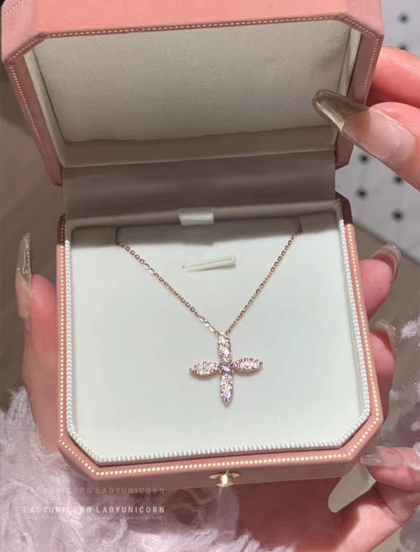 A necklace in the shape of a flower  Add a tacit understanding for true love