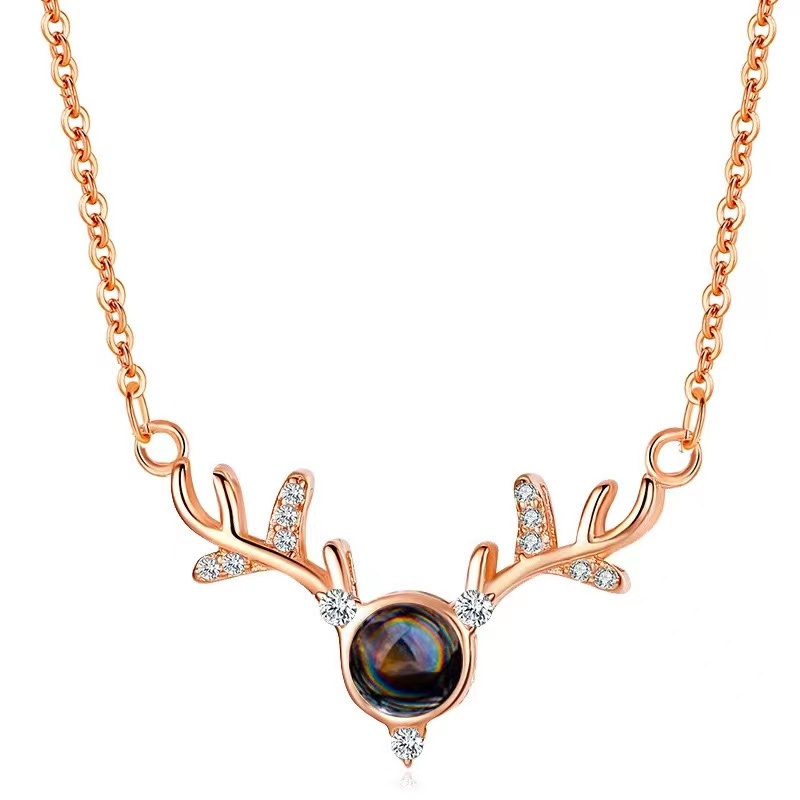 Cute Girl Deer Head Necklace meet is doomed to stay together is the agreement